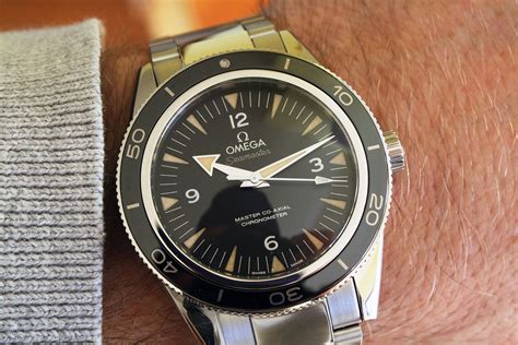 omega seamaster 300 233.30.41.21.01.001.